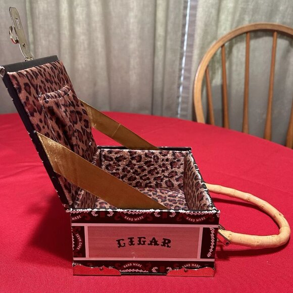 Romeo Roma Cigar Box Purse Bamboo Handle Lined Leopard Print/Pocket Novelty - Picture 4 of 5